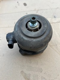 фото thumb №4, Подушка двигуна права audi a8 d3 6.0 w12 bht