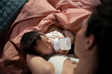AVENT 2x АНТИКОЛИКОВЫЕ БУТЫЛКИ NATURAL 3 RESPONSE 260 мл+125 мл СТАРТОВЫЙ НАБОР