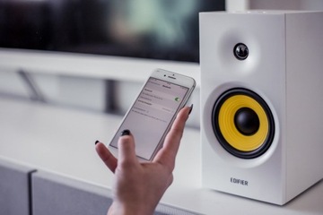 Колонки Edifier R1080BT 2.0 (белые)
