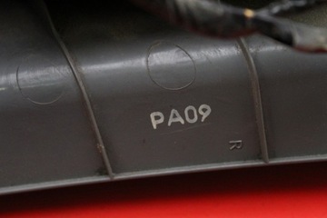 фото thumb №9, Лампа права зад задня p1483r honda stream 1 i 00-07