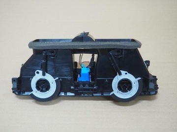 фото thumb №5, Решётка воздуховод средняя кнопка vw golf vii