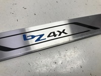 фото thumb №2, Toyota bz4x 2023 планка накладка порога лівий перед передня pw382-42005