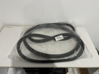 фото thumb №1, Прокладка крышки багажника задняя toyota yaris cross 67881-0d240