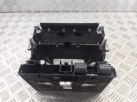 фото thumb №3, Рамка радио audi a3 8p 1.6mpi 8p0858005b