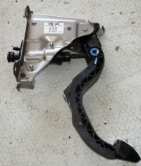 фото thumb №1, Vw up citigo 1.0 mpi педаль srzęgła