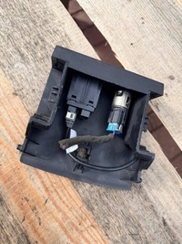 фото thumb №1, Разъём вход радио aux usb 20868798 opel insignia a zafira c