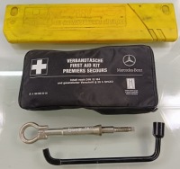 фото thumb №1, Peugeot 5008 lift 16 r набір вушко буксирувальний ключ 17