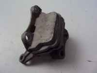 фото thumb №1, Кронштейн подушка коробки alfa romeo giulietta 2010-