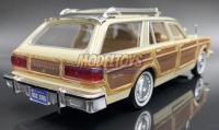 Chrysler LeBaron Town&Coun в масштабе 1:24, Motormax 73331