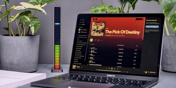 Эквалайзер Светодиодный RGB-микрофон Батарея BT