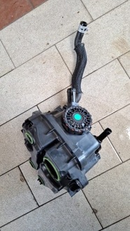 фото thumb №1, Вентиляция картера двигателя сепаратор масла renault austral 1.2 e-tech 118301738r