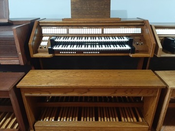 ЦИФРОВОЙ ЦЕРКОВНЫЙ ОРГАН JOHANNUS OPUS 1200 DELUXE С РОЛИКОМ