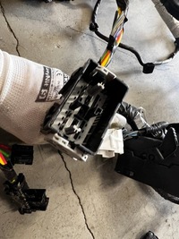 фото thumb №8, Проводка жгут отсек двигателя ford escape mk4 1.5 eb