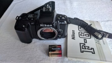КОРПУС NIKON F601 AF Черный Поврежденный, Но Функциональный
