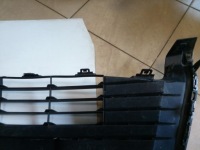 фото thumb №11, Решётка бампера toyota yaris iii '14-17 перед 53112-0d400 с хромированные элементы oryg.