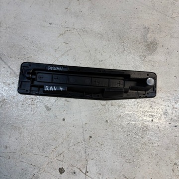 фото thumb №3, Захист номер vin заглушка підлоги toyota rav4 v рестайлінг 58569-42040
