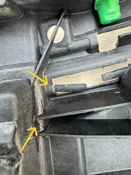 фото thumb №12, Volvo xc90 2 ii 16r- ползун крепление бампера правые зад 31407731