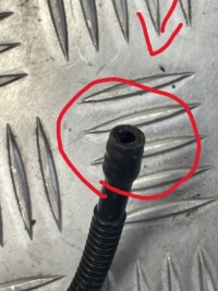 фото thumb №9, Porsche oem номер 9j0971145b taycan трубка  жгут проводки багажника