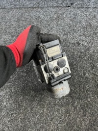 фото thumb №6, Audi a6 c5 насос модуль управления abs 0265220411 0273004285