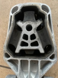 фото thumb №3, Mercedes a klasa w176 подушка кронштейн двигателя ładna!