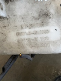 фото thumb №8, Hyundai i30 i бачок омивача (бачок рідини омивача) 1.6 crdi 98610-2l000