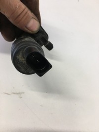 фото thumb №14, Помпа омивача vw touran 1t0955651a 1k0955651