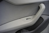 фото thumb №13, Audi a4 b9 універсал оббивка боковина двері зад праві лівий kpl.