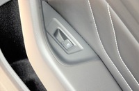 фото thumb №8, Vw passat b8 sedan r-line обивка дверь зад кожа стёганая белая nić