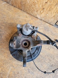 фото thumb №2, Ступиця поворотний кулак перед права renault clio v 1.0