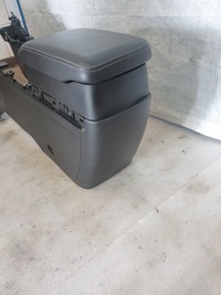 фото thumb №6, Туннель средний подлокотник mazda cx7