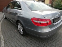 фото thumb №1, Бампер зад do mercedesa e 212 sedan