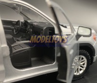 GMC Sierra 1500 SLT Crew Cab в масштабе 1:27, Motormax 79361