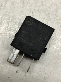 фото thumb №1, Реле mercedes 0025421119