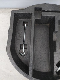 фото thumb №3, Mazda 2 dj пінополістирол bagażbnika hak