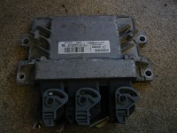 фото thumb №1, Бортовой компьютер блок управления двигателя 8200774747 renault twingo ii