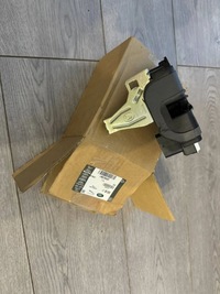 фото thumb №2, Land rover discovery sport 2017 задняя сторона левая замки