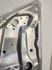 фото thumb №9, Mercedes-benz c w204 2008 механізм скла задньої bez двигуна a2047600734