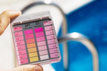 ХИМИЯ ДЛЯ БАССЕЙНА CHLORTIX MULTI BLUE 1 КГ 20 Г СИНЯЯ ВОДА 10 В 1 + РУКОВОДСТВО