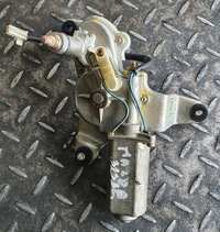 фото thumb №1, Моторчик дворники задний задняя mazda 323 bg