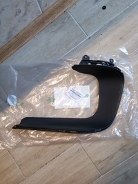 фото thumb №1, Молдинг корпус глушника porsche cayenne 7p5 права оригінал