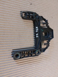 фото thumb №1, Peugeot 508 i кронштейн балка левый перед 9689025080