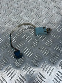 Купить Датчик концевик круиз-контроль scania 4, фото thumb