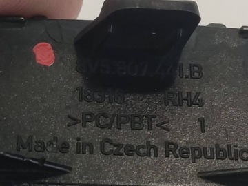 фото thumb №7, Audi a3 8v заглушка фаркоп бампера зад 8v5807441b