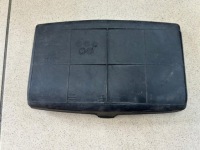 фото thumb №1, Вкладка мат гумовий елемент заглушка бардачка jeep wrangler