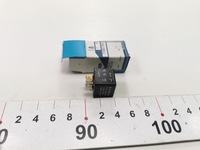 фото thumb №6, Реле кондиціонера ford galaxy 1994-2000 vx оригінальний номер 701959141a 7203550