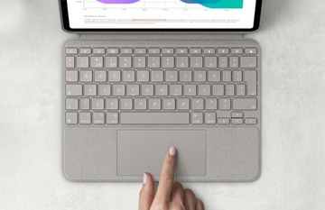 Клавиатура Logitech Combo Touch 920-010216 для iPad 5