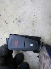 фото thumb №1, Кнопка світла аварійних sandero ii