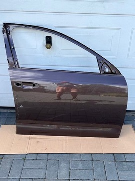 фото thumb №1, Дверь правые перед skoda octavia iii 3 eu