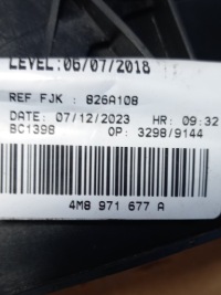 Праве  кронштейн фари датчик ударний audi q8 4m8805608d 4n0959651d Недорого, фото thumb