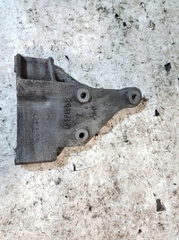 фото thumb №1, Кронштейн кронштейн генератора 2.5 v6 alfa romeo 156